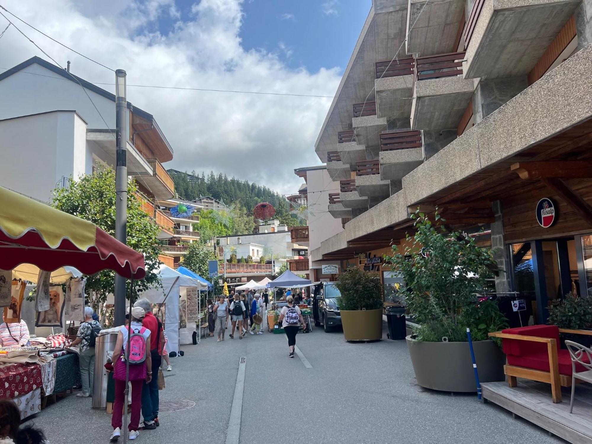 Ferienwohnung La Perle Montana Crans-Montana Exterior foto
